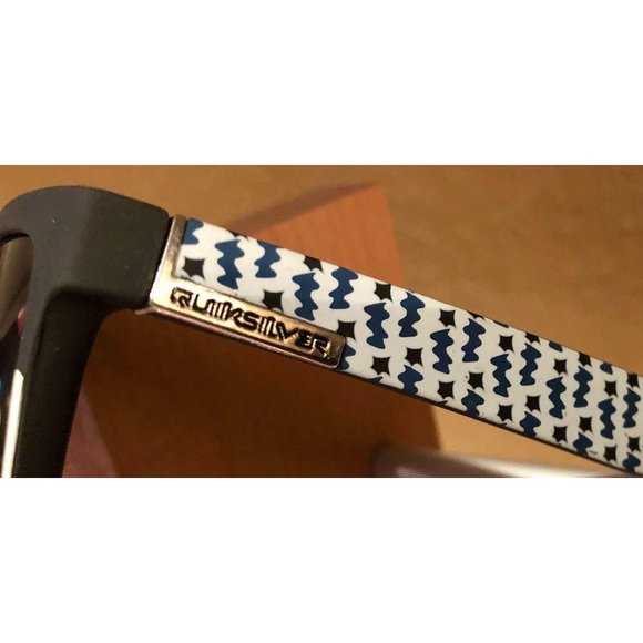 Quiksilver Other - New Quiksilver Sunglass Set